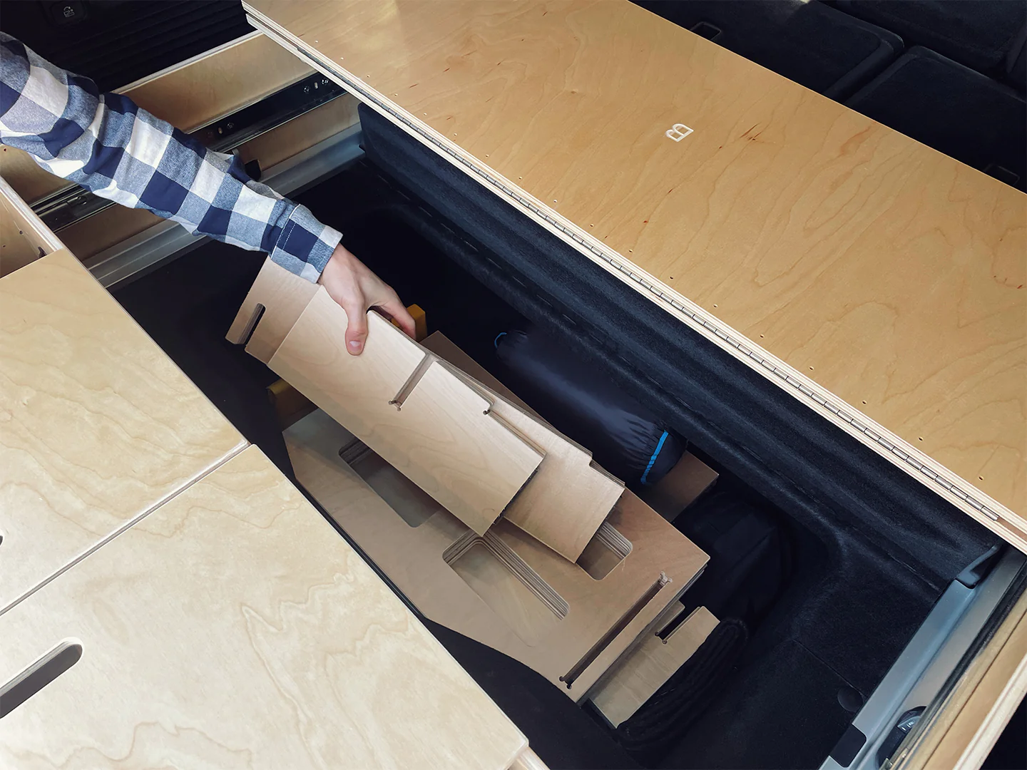 Fruble Camper Kit for Rivian R1S - Image 10