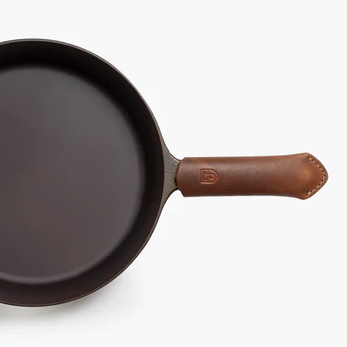Thunderbolt Cast Iron Full Camp Kitchen Set - Image 3